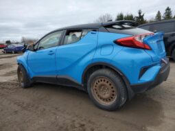 
										2019 Toyota C-hr full									