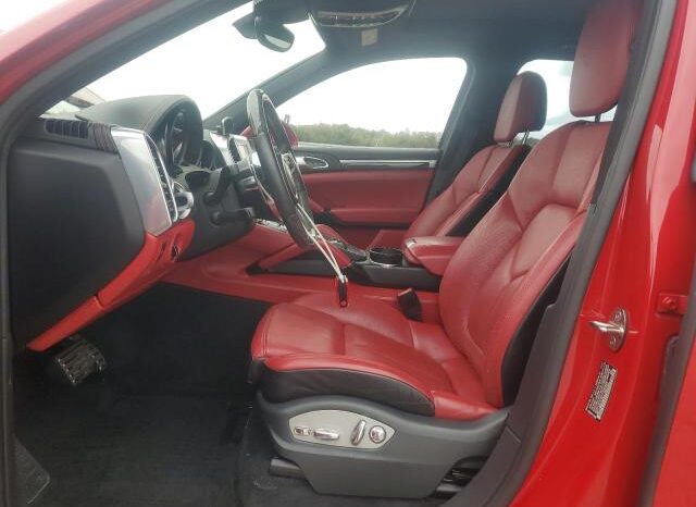 
								2018 Porsche Cayenne full									