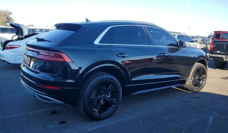 
								2022 Audi Q8 full									