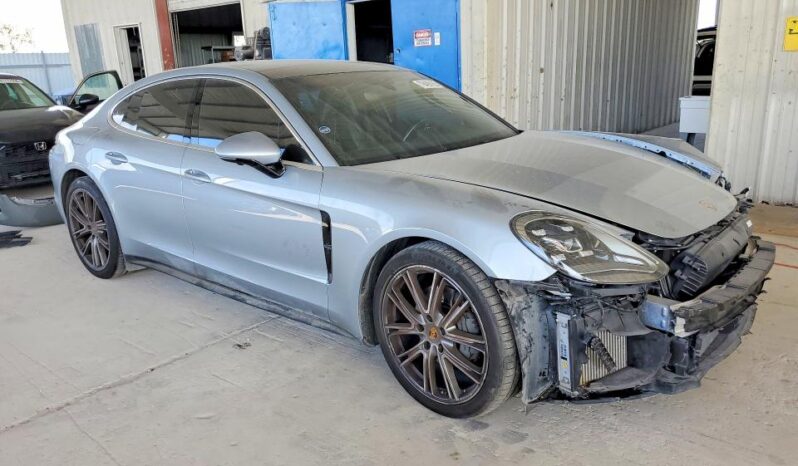 
								2018 Porsche Panamera full									