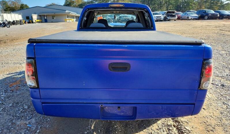 
								2004 Dodge Dakota full									