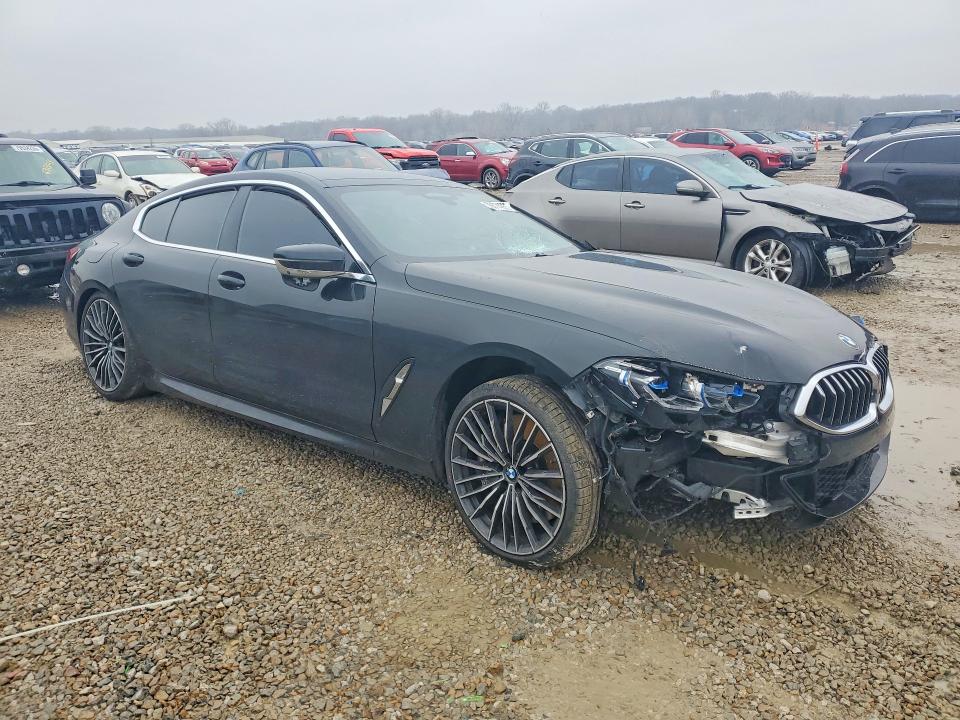2020 BMW M8