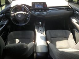 
										2018 Toyota C-hr full									