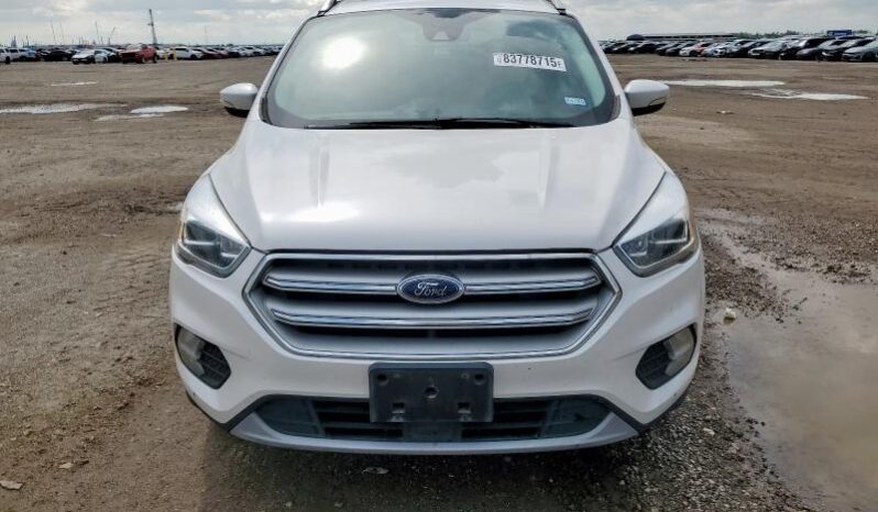 
								2019 Ford Escape tit full									