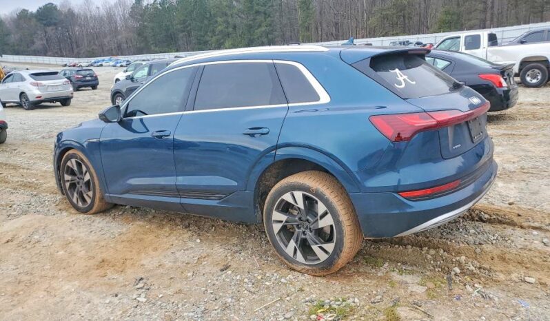 
								2021 Audi E-tron full									