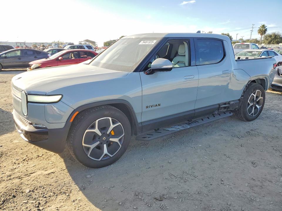 2022 Rivian R1t