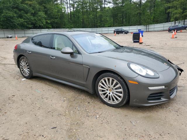 2015 Porsche Panamera