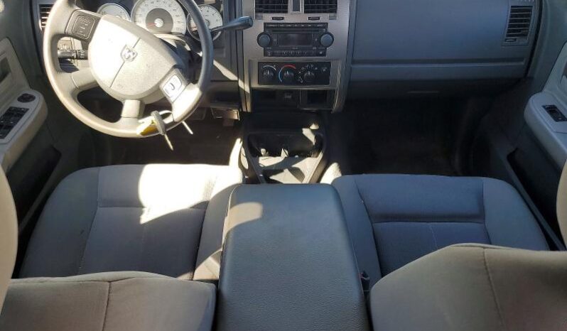 
								2006 Dodge Dakota full									