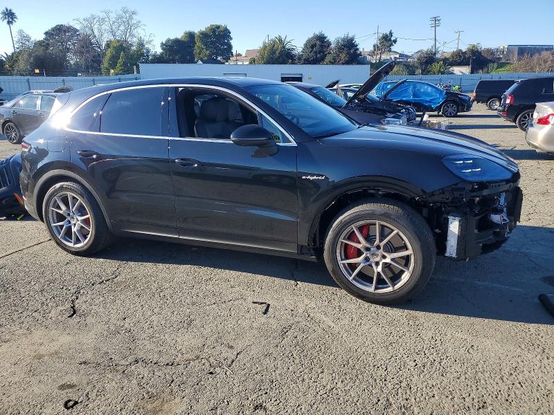 2025 Porsche Cayenne