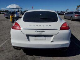
										2013 Porsche Panamera full									