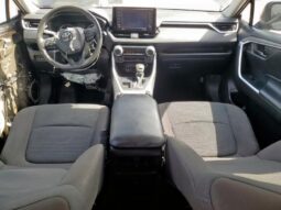 
										2022 Toyota Rav4 full									