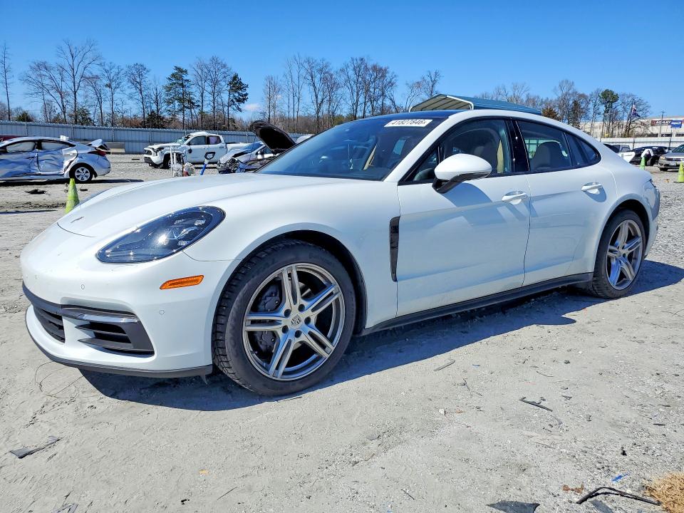2017 Porsche Panamera
