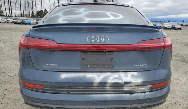 
								2022 Audi E-tron full									