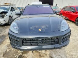 
										2023 Porsche Cayenne full									