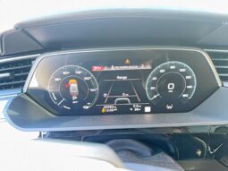
										2021 Audi E-tron full									