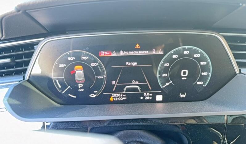 
								2021 Audi E-tron full									