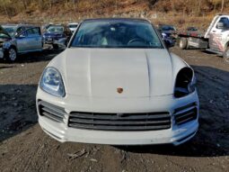 
										2022 Porsche Cayenne full									