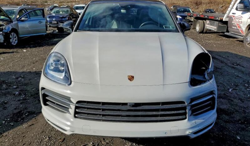 
								2022 Porsche Cayenne full									