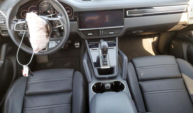 
								2023 Porsche Cayenne full									
