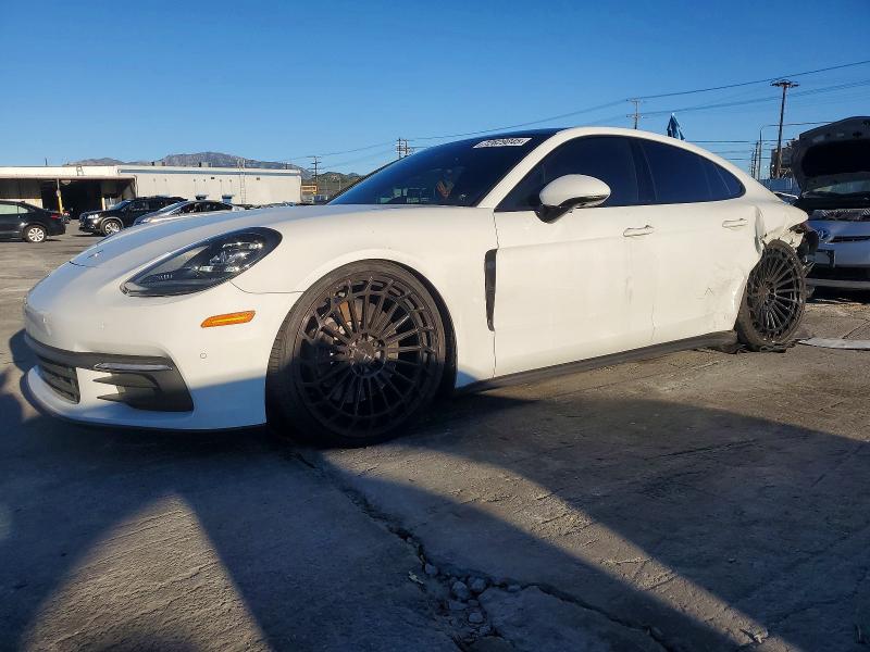 2020 Porsche Panamera
