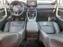 
										2020 Toyota Rav4 full									