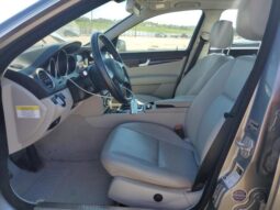
										2013 Mercedes-benz C 300 4mat full									