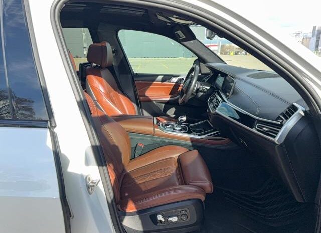 
								2020 BMW X7 full									