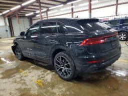 
										2022 Audi Q8 full									
