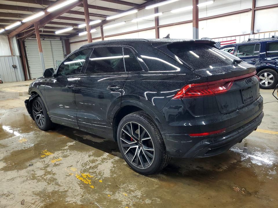2022 Audi Q8