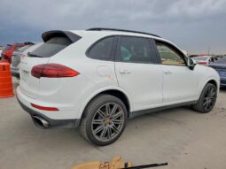 
										2017 Porsche Cayenne full									
