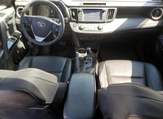 
								2017 Toyota Rav4 full									