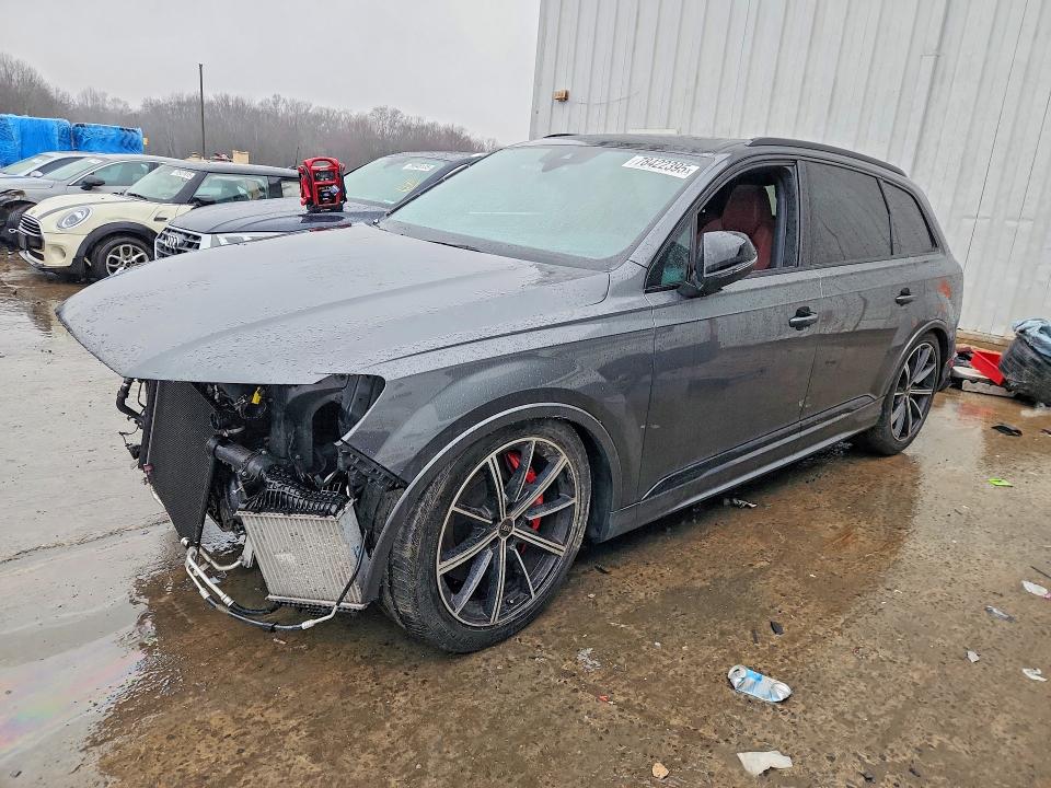 2022 Audi Sq7