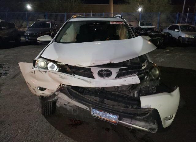 
								2015 Toyota Rav4 full									