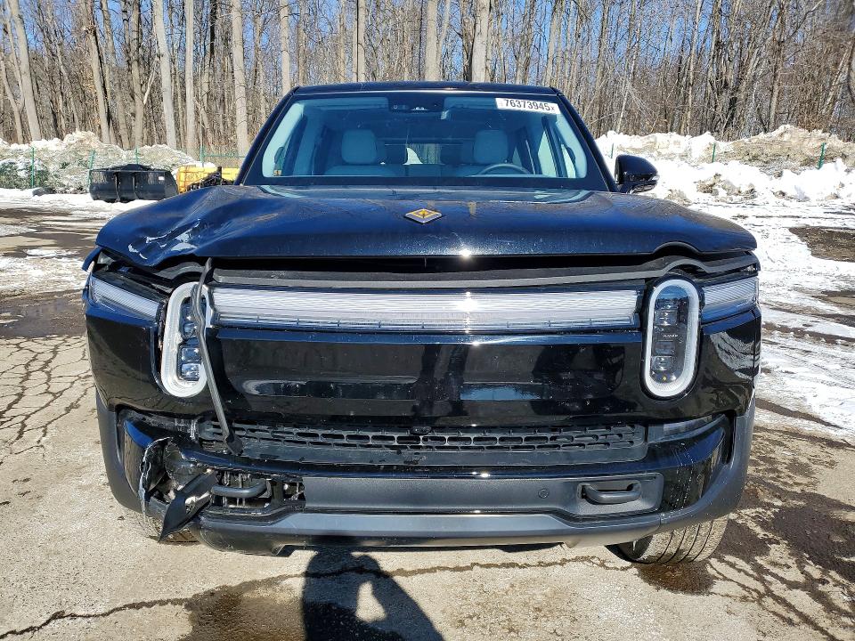 2025 Rivian R1s