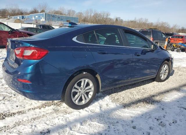 
								2019 Chevrolet Cruze full									