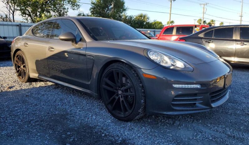 
								2016 Porsche Panamera full									