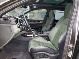 
										2024 Porsche Cayenne full									