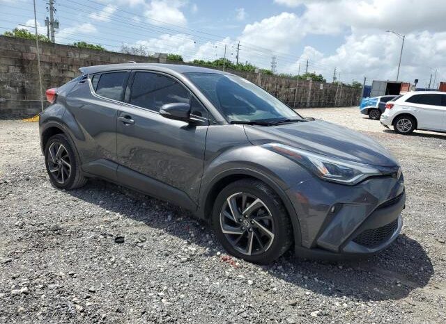 
								2021 Toyota C-hr full									