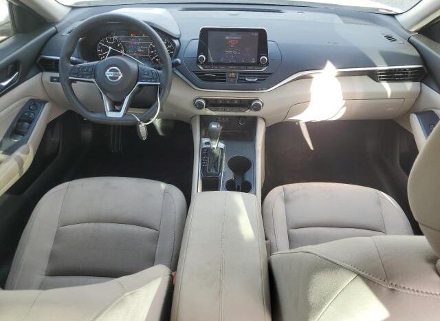 
								2020 Nissan Altima s full									