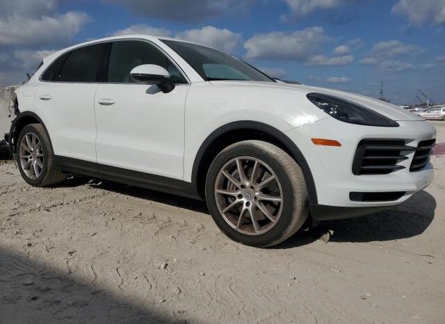 
								2023 Porsche Cayenne full									