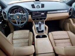 
										2022 Porsche Cayenne full									