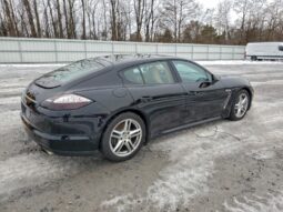 
										2013 Porsche Panamera full									