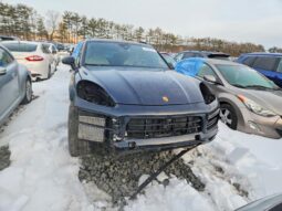 
										2022 Porsche Cayenne full									