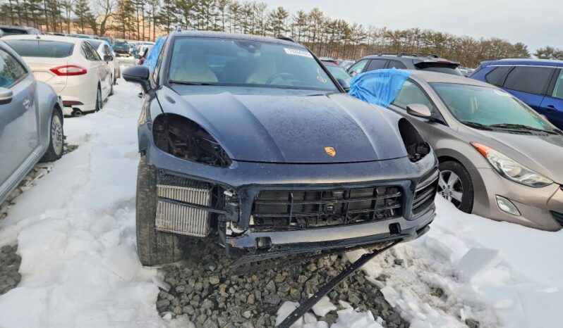 
								2022 Porsche Cayenne full									