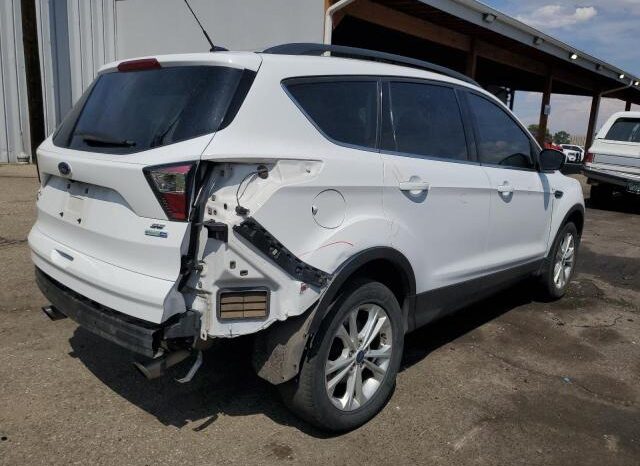 
								2018 Ford Escape se full									