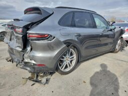 
										2019 Porsche Cayenne full									