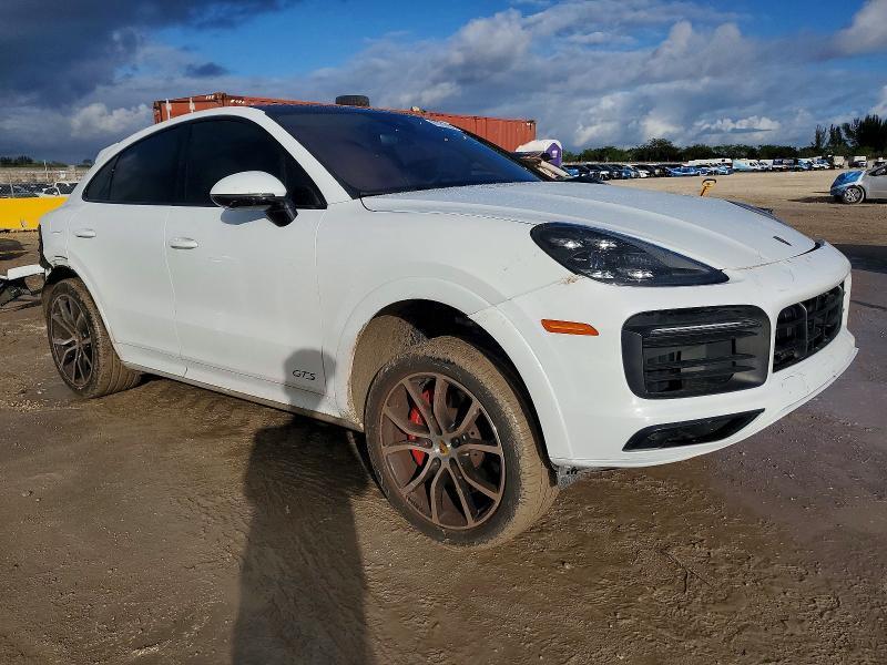 2023 Porsche Cayenne