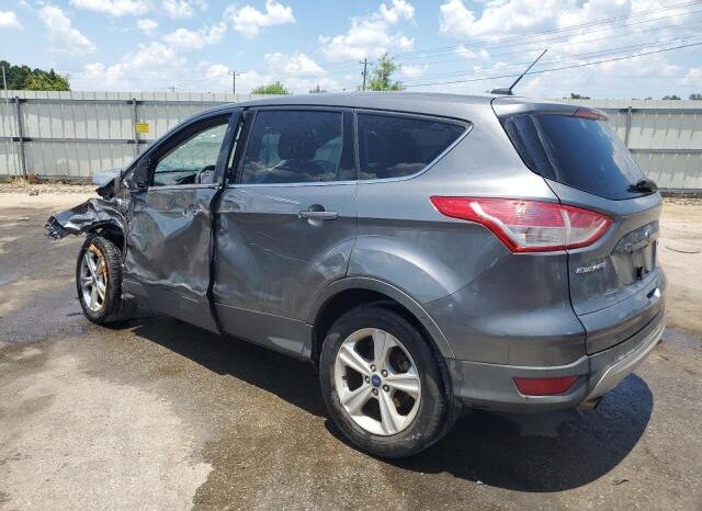 
								2014 Ford Escape se full									