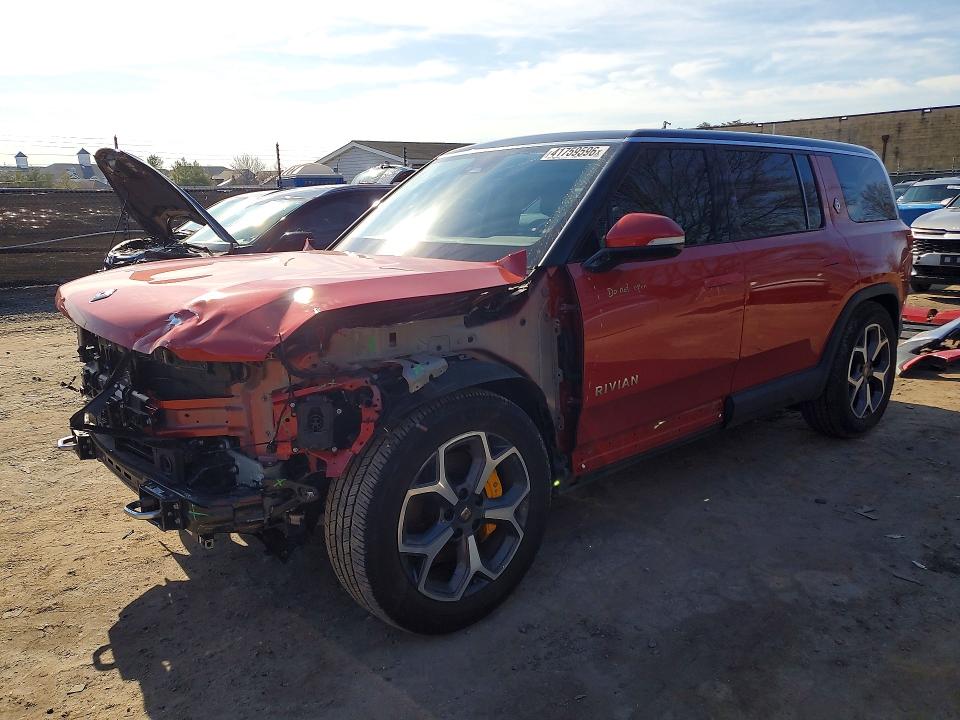 2023 Rivian R1s