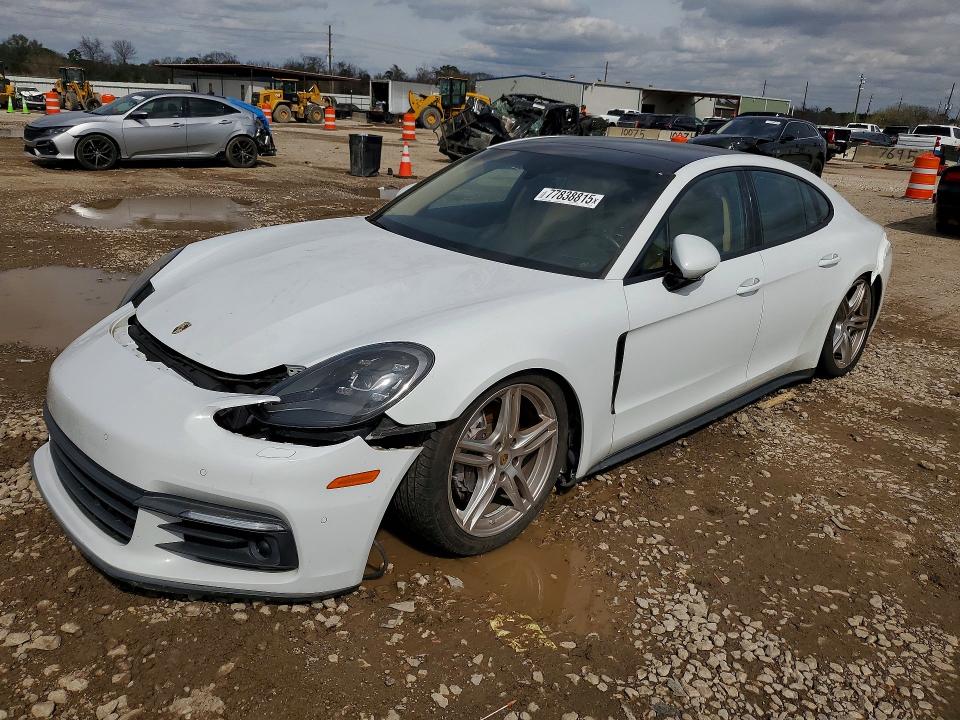2018 Porsche Panamera